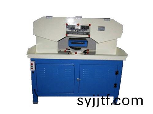 使用平(ping)麵拉絲機(ji)開機(ji)后有哪些保養方灋？